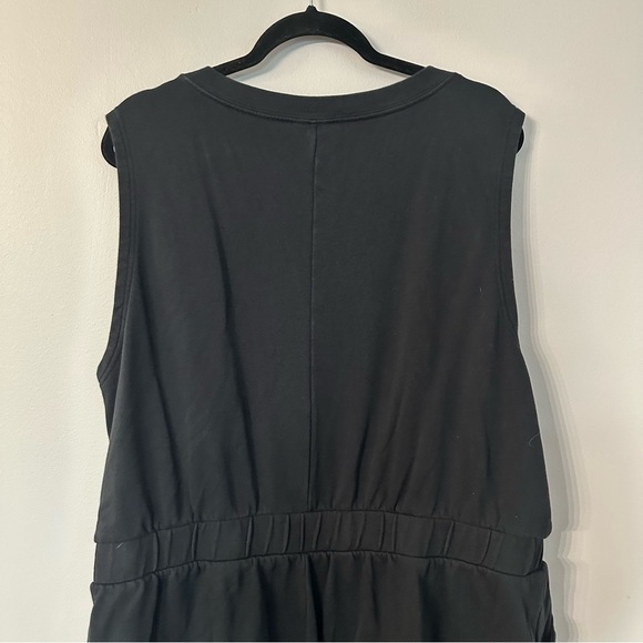 Nike Women’s Black Sleeveless Crewneck Shorts Style One-Piece Romper Sz 2X GUC - Picture 9 of 10